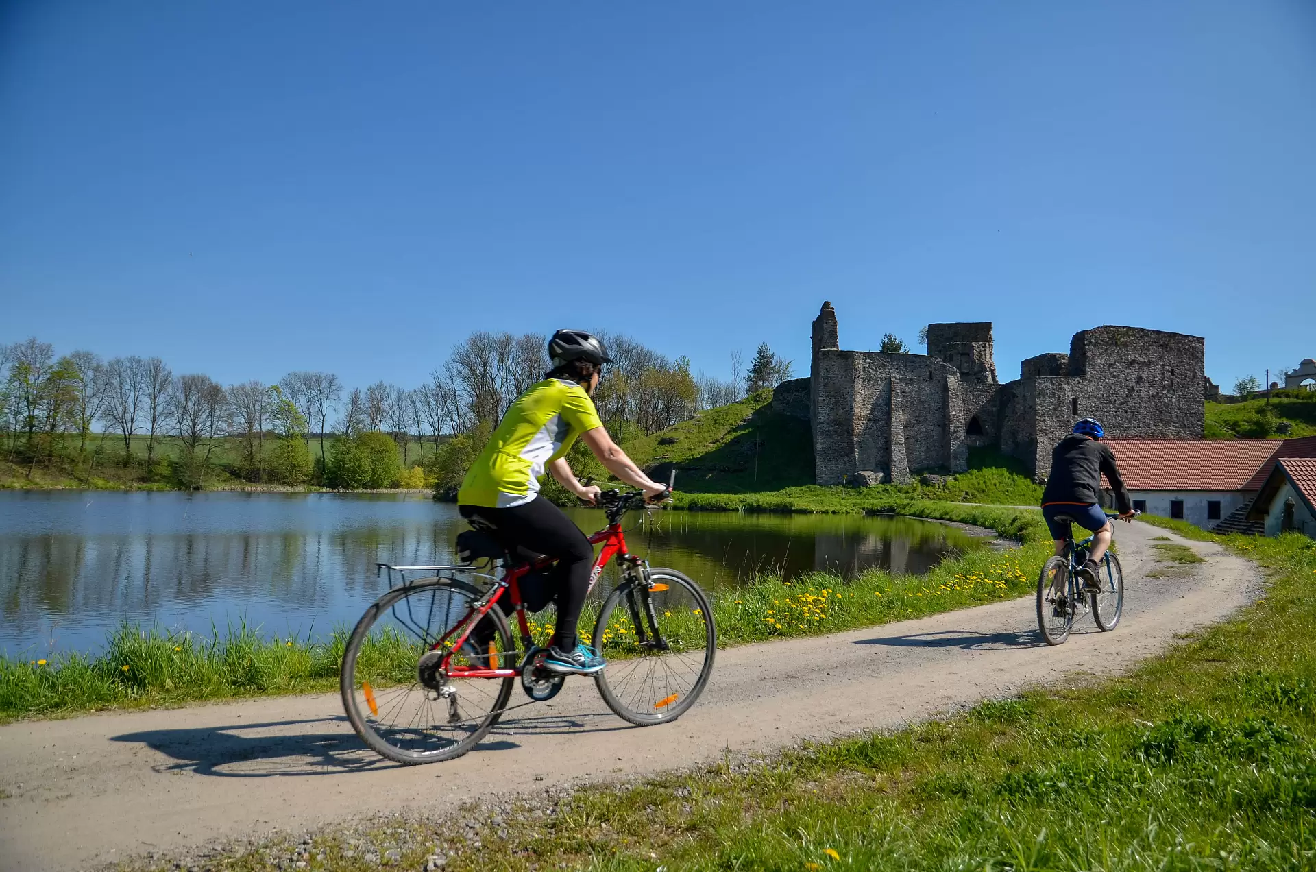 An active summer in the Vožice region: cycling and swimming in the heart of nature